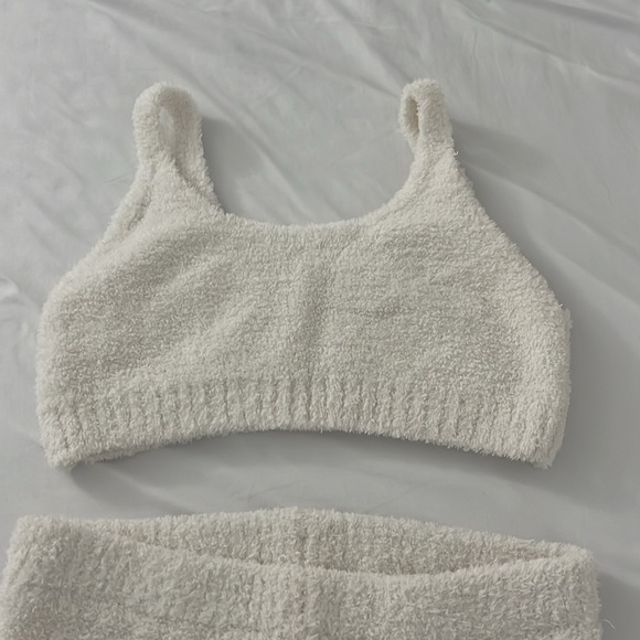 Colsie Fluffy Set - Picture 2 of 5